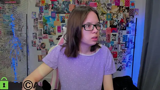 Chio Mio online show from 10-22-25, 02:23