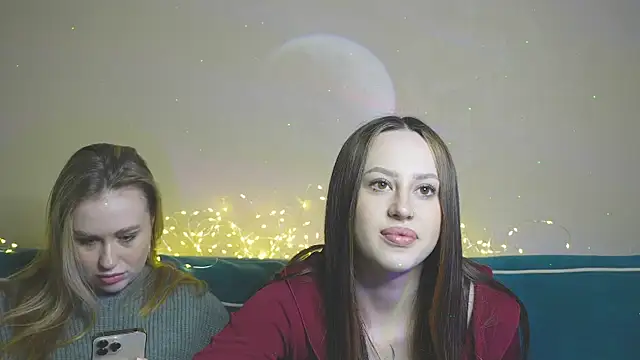 girlstirp online show from 03-10-25, 06:59