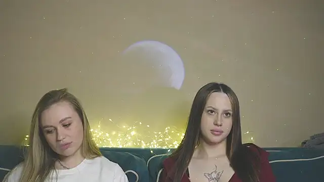 girlstirp online show from 03-10-25, 10:04