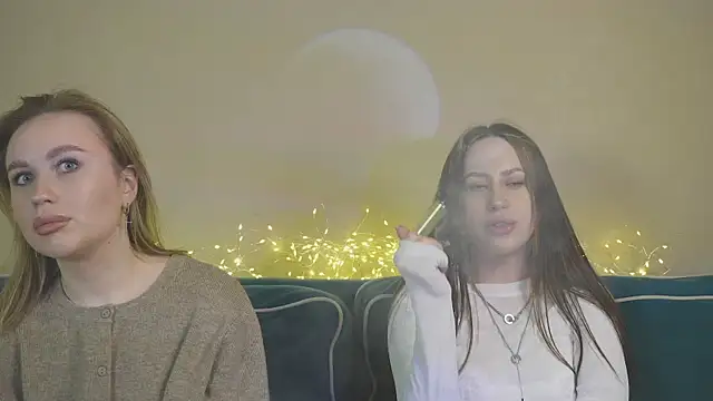 girlstirp online show from 03-12-25, 08:30
