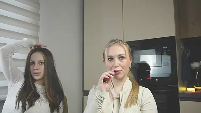 girlstirp online show from 03-14-25, 06:21
