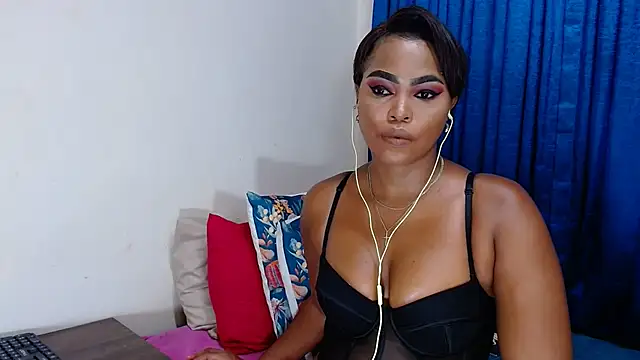 Snapshot of Sadehx chatting on 03-18-25, 08:04 Sadehx online show from 03-18-25, 08:04