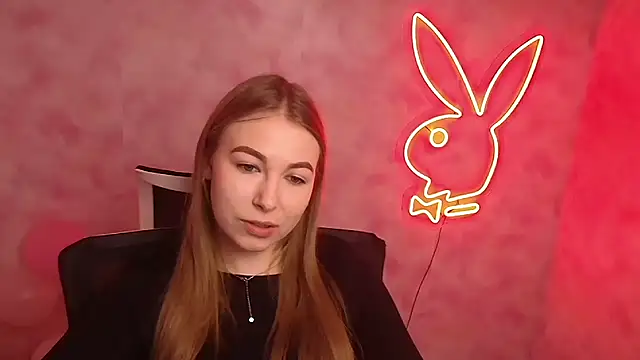 Snapshot of Dana_flowers chatting on 03-05-25, 06:23 Dana flowers online show from 03-05-25, 06:23