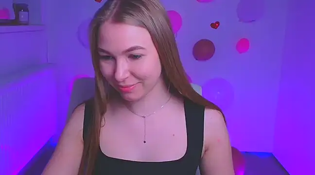 Snapshot of Dana_flowers chatting on 03-07-25, 03:18 Dana flowers online show from 03-07-25, 03:18