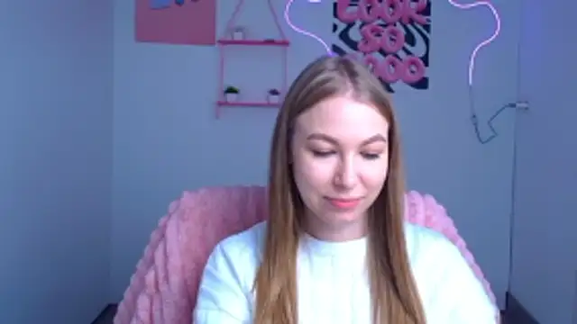 Snapshot of Dana_flowers chatting on 11-07-25, 06:35 Dana flowers online show from 11-07-25, 06:35