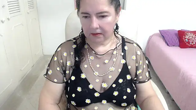 leonela 69 online show from 05-02-26, 12:26