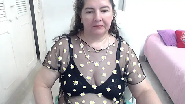 leonela 69 online show from 05-02-26, 12:32