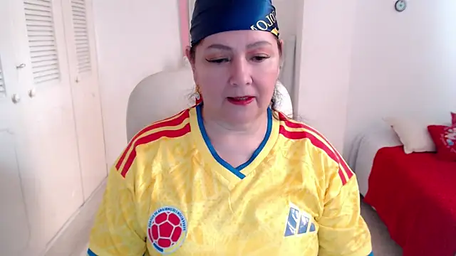 leonela 69 online show from 06-17-26, 08:32