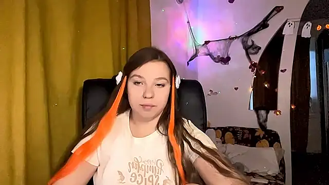 SweetAlissa18 online show from 10-24-25, 02:46