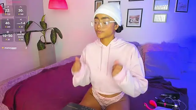 Snapshot of Alice_simmons chatting on 02-04-26, 07:42 Alice simmons online show from 02-04-26, 07:42