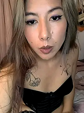 Tiff Doll online show from 02-15-25, 06:44