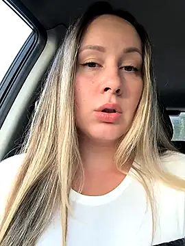 Snapshot of Mona_Plus chatting on 10-02-25, 06:53 Mona Plus online show from 10-02-25, 06:53