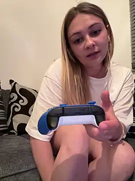 Snapshot of skyemorgan01 chatting on 05-01-26, 11:20 skyemorgan01 online show from 05-01-26, 11:20