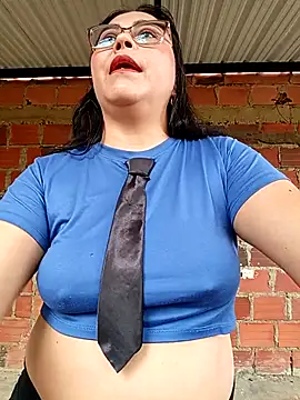 Snapshot of promiscuous-indecent-momm chatting on 02-24-26, 02:26 promiscuous-indecent-momm online show from 02-24-26, 02:26