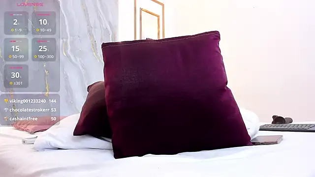 KylieGomeez online show from 02-21-25, 07:43