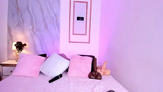 KylieGomeez online show from 09-24-25, 07:39