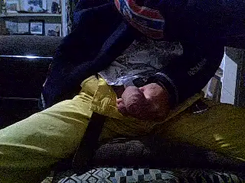 Snapshot of createur34 chatting on 10-26-25, 05:52 createur34 online show from 10-26-25, 05:52