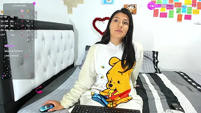 Snapshot of pauter_scott17 chatting on 02-14-25, 01:45 pauter scott17 online show from 02-14-25, 01:45