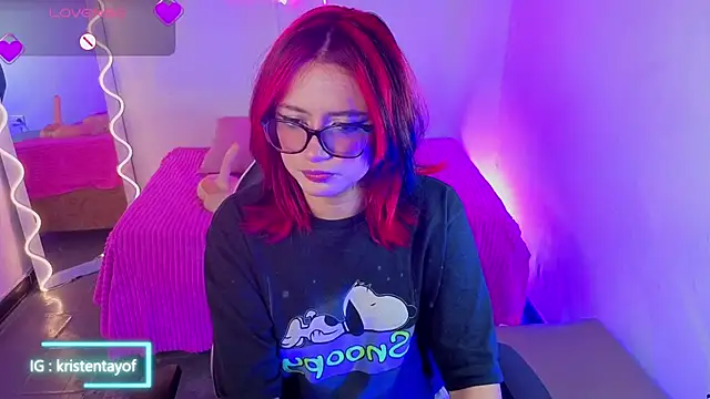 Snapshot of kristen_tay chatting on 09-24-25, 03:43 kristen tay online show from 09-24-25, 03:43