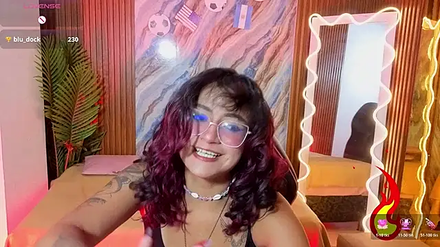 Snapshot of kristen_tay chatting on 06-30-26, 02:45 kristen tay online show from 06-30-26, 02:45