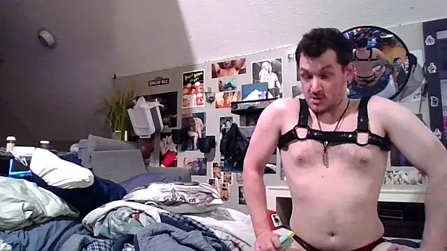 Sk00byJaXxX212 online show from 12-20-25, 05:47