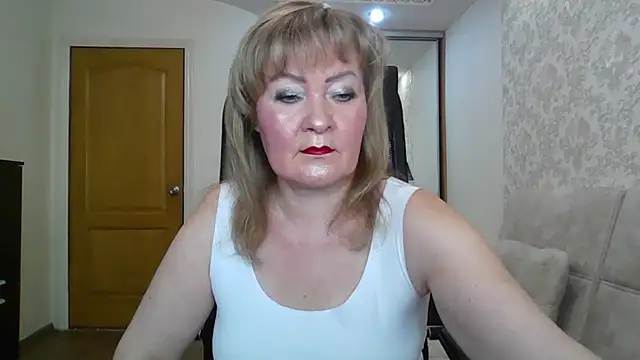 Victoria secrets  online show from 09-27-25, 06:18