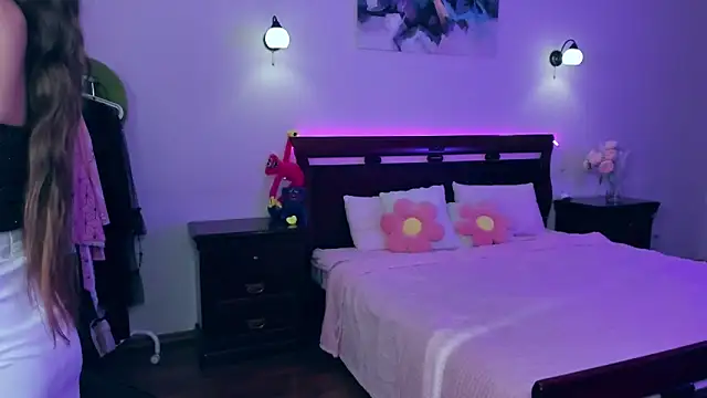 Snapshot of GabriellaMays chatting on 02-17-25, 08:30 GabriellaMays online show from 02-17-25, 08:30