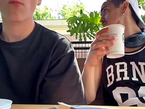 EdwinBlaze online show from 10-26-25, 04:57