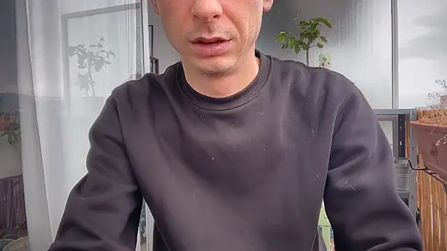 Snapshot of MikymikeBBWD chatting on 11-01-25, 01:02 MikymikeBBWD online show from 11-01-25, 01:02