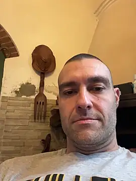 Snapshot of Jackcazzone_82 chatting on 02-24-25, 01:42 Jackcazzone 82 online show from 02-24-25, 01:42