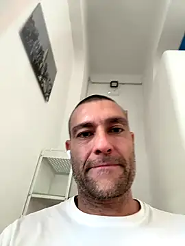 Snapshot of Jackcazzone_82 chatting on 09-18-25, 03:36 Jackcazzone 82 online show from 09-18-25, 03:36