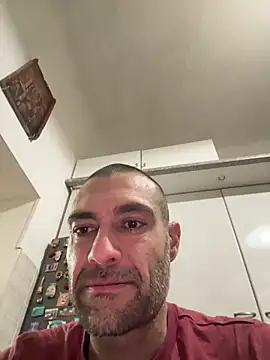 Snapshot of Jackcazzone_82 chatting on 10-26-25, 09:21 Jackcazzone 82 online show from 10-26-25, 09:21