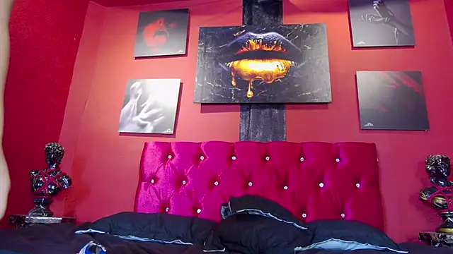 Snapshot of Arii_moon chatting on 09-28-25, 08:09 Arii moon online show from 09-28-25, 08:09