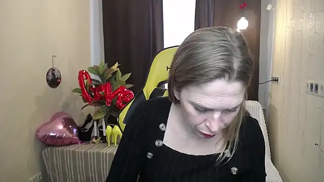 Snapshot of TessaDaybreak chatting on 02-22-25, 10:29 TessaDaybreak online show from 02-22-25, 10:29