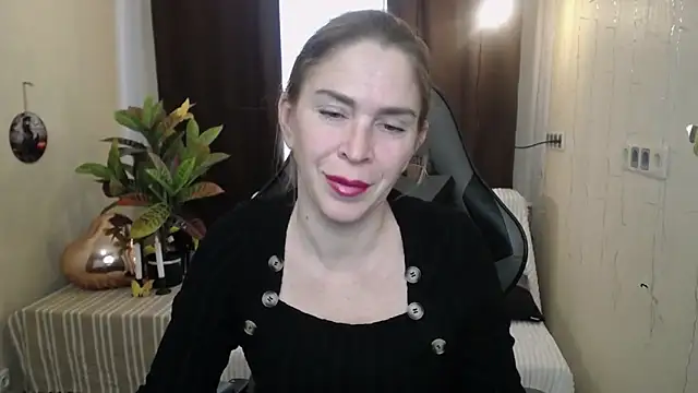 Snapshot of TessaDaybreak chatting on 02-27-25, 10:37 TessaDaybreak online show from 02-27-25, 10:37