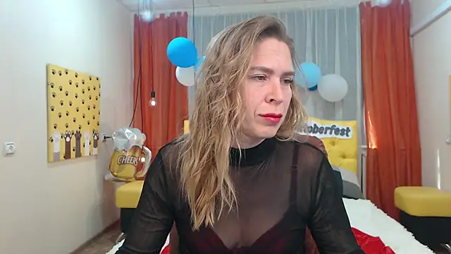 Snapshot of TessaDaybreak chatting on 10-03-25, 07:27 TessaDaybreak online show from 10-03-25, 07:27