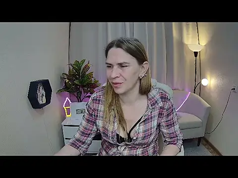 TessaDaybreak online show from 05-15-26, 07:48