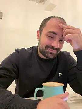 Snapshot of morfeoX chatting on 02-16-25, 08:33 morfeoX online show from 02-16-25, 08:33