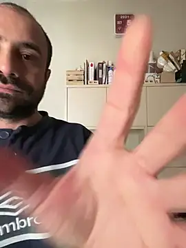 Snapshot of morfeoX chatting on 02-18-25, 08:16 morfeoX online show from 02-18-25, 08:16