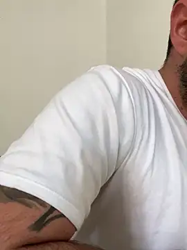 Snapshot of morfeoX chatting on 02-18-25, 11:22 morfeoX online show from 02-18-25, 11:22