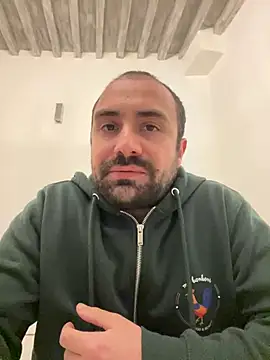 Snapshot of morfeoX chatting on 02-20-25, 08:25 morfeoX online show from 02-20-25, 08:25