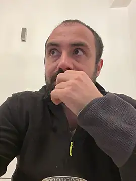 Snapshot of morfeoX chatting on 02-27-25, 08:53 morfeoX online show from 02-27-25, 08:53