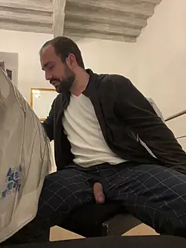 Snapshot of morfeoX chatting on 03-08-25, 08:35 morfeoX online show from 03-08-25, 08:35