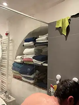 Snapshot of morfeoX chatting on 03-10-25, 07:40 morfeoX online show from 03-10-25, 07:40