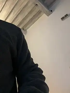 Snapshot of morfeoX chatting on 03-12-25, 07:02 morfeoX online show from 03-12-25, 07:02