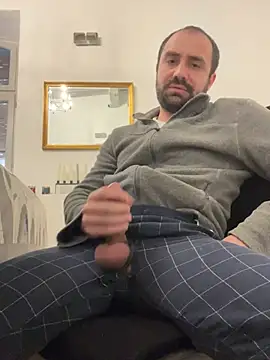 Snapshot of morfeoX chatting on 03-13-25, 06:48 morfeoX online show from 03-13-25, 06:48