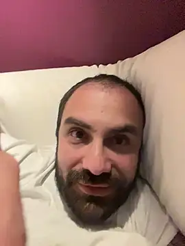 Snapshot of morfeoX chatting on 03-13-25, 08:43 morfeoX online show from 03-13-25, 08:43