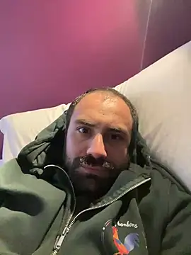 Snapshot of morfeoX chatting on 03-16-25, 04:34 morfeoX online show from 03-16-25, 04:34