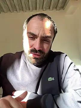 Snapshot of morfeoX chatting on 03-18-25, 07:19 morfeoX online show from 03-18-25, 07:19