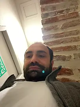 Snapshot of morfeoX chatting on 03-18-25, 11:42 morfeoX online show from 03-18-25, 11:42